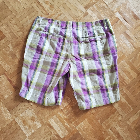 💥3 for $15💥 Old Navy purple & Yellow plaid Bermuda shorts - Picture 5 of 7